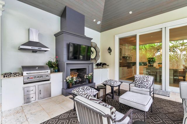 129 Santa Lucia Drive, West Palm Beach, FL 33405