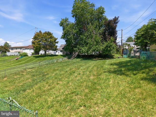 347 LEROY ST, Philadelphia, PA 19128