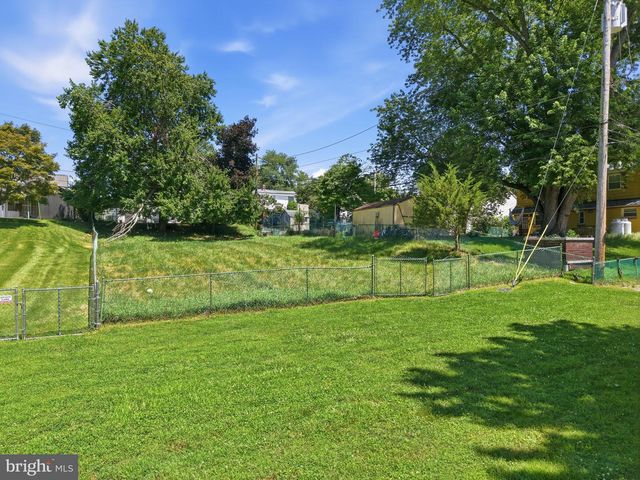 347 LEROY ST, Philadelphia, PA 19128