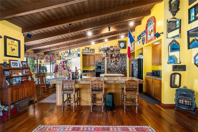 2421 Cliff Road, Upland, CA 91784