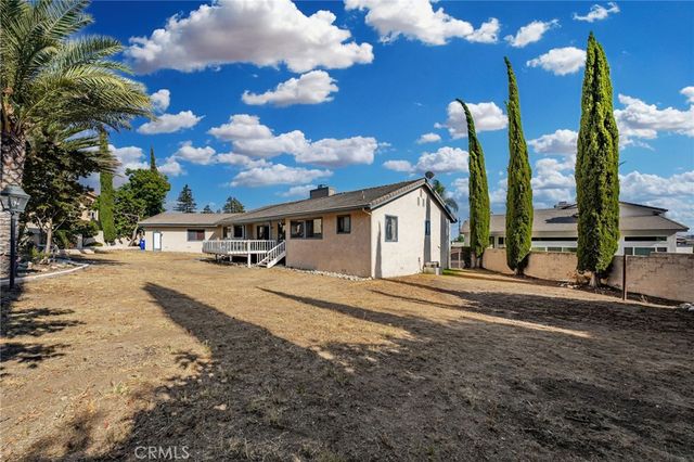 2421 Cliff Road, Upland, CA 91784
