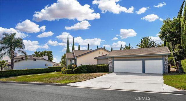 2421 Cliff Road, Upland, CA 91784