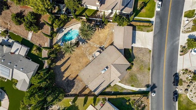 2421 Cliff Road, Upland, CA 91784