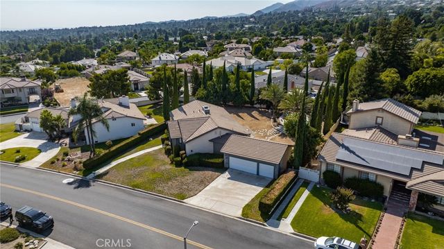2421 Cliff Road, Upland, CA 91784
