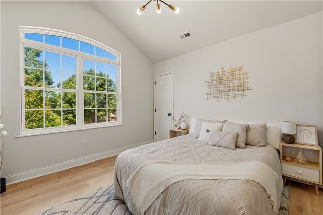 52 Uneeda Drive, Greenville, SC 29605