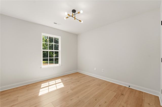 52 Uneeda Drive, Greenville, SC 29605