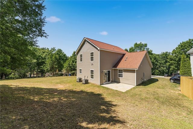 52 Uneeda Drive, Greenville, SC 29605