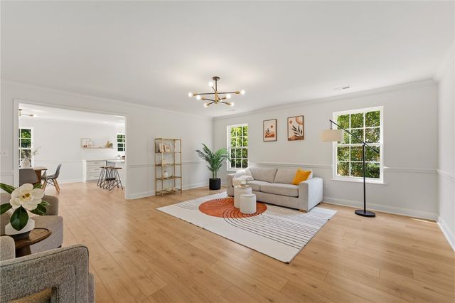 52 Uneeda Drive, Greenville, SC 29605
