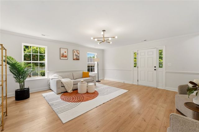 52 Uneeda Drive, Greenville, SC 29605