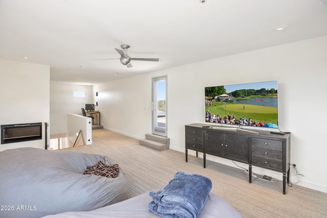 10040 E HAPPY VALLEY Road 401, Scottsdale, AZ 85255