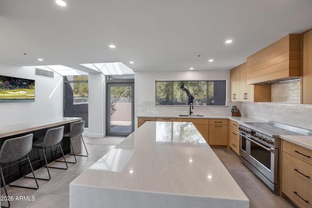 10040 E HAPPY VALLEY Road 401, Scottsdale, AZ 85255