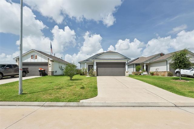 111 Tejas Village Parkway, Beasley, TX 77417