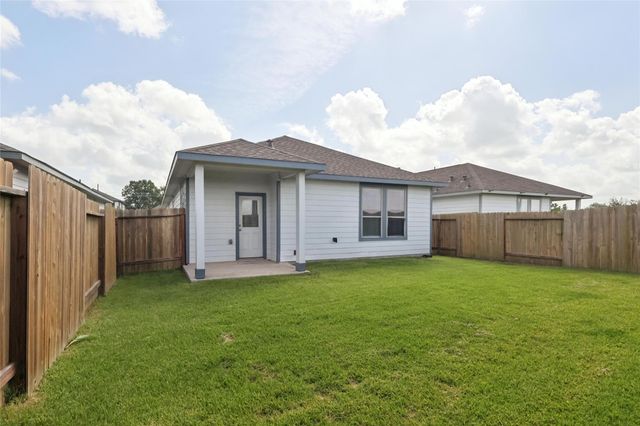 111 Tejas Village Parkway, Beasley, TX 77417