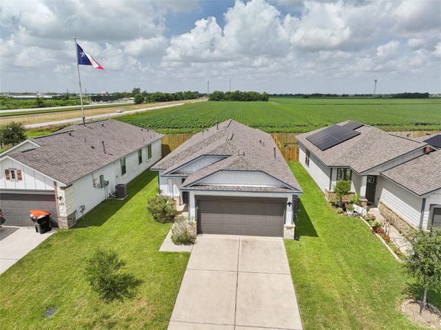 111 Tejas Village Parkway, Beasley, TX 77417