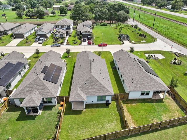 111 Tejas Village Parkway, Beasley, TX 77417
