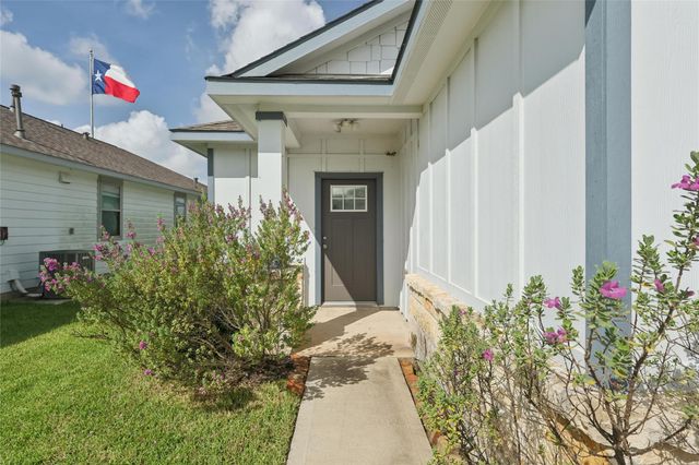 111 Tejas Village Parkway, Beasley, TX 77417
