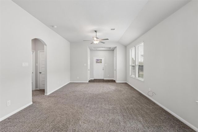 111 Tejas Village Parkway, Beasley, TX 77417
