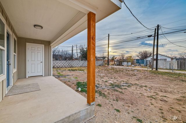 215 W 19th Street, San Angelo, TX 76903