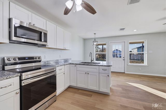 215 W 19th Street, San Angelo, TX 76903