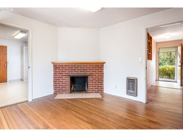 3775 HARLOW Rd, Eugene, OR 97401
