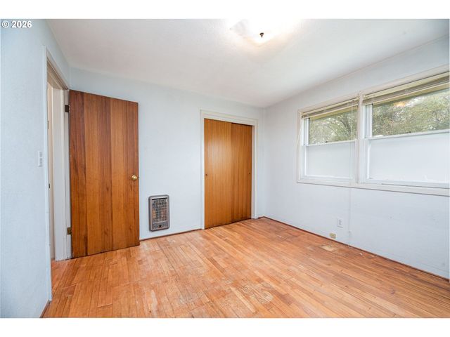 3775 HARLOW Rd, Eugene, OR 97401