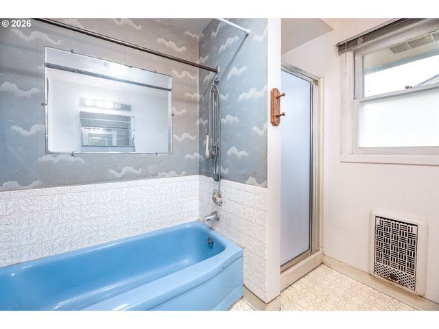 3775 HARLOW Rd, Eugene, OR 97401