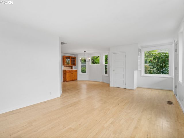 534 Ne 67TH Ave, Portland, OR 97213