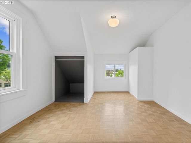 534 Ne 67TH Ave, Portland, OR 97213