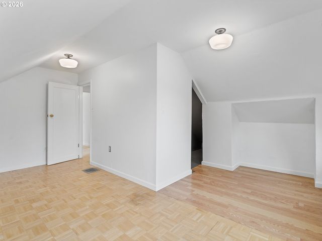 534 Ne 67TH Ave, Portland, OR 97213