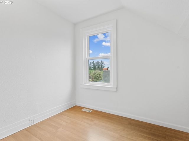 534 Ne 67TH Ave, Portland, OR 97213