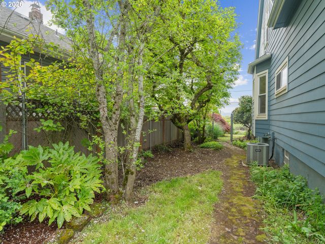 534 Ne 67TH Ave, Portland, OR 97213