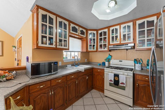 2930 Shane Rd, San Antonio, TX 78223
