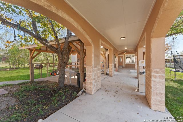 2930 Shane Rd, San Antonio, TX 78223