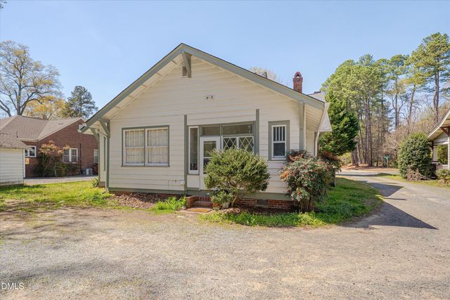 2607 Chapel Hill Road, Durham, NC 27707