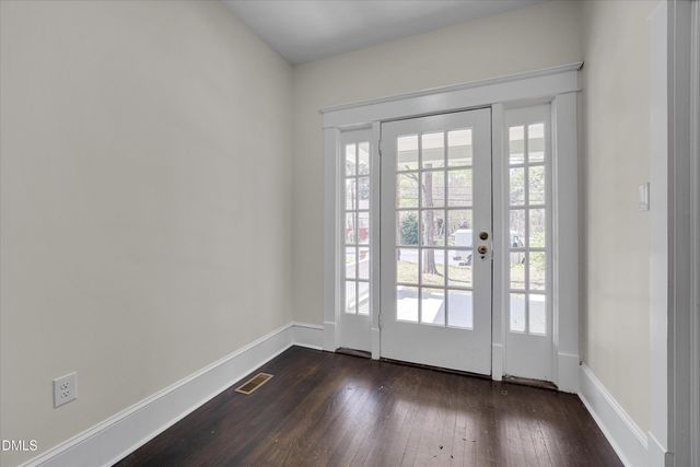 2607 Chapel Hill Road, Durham, NC 27707