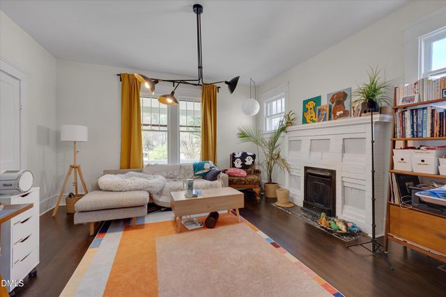 2607 Chapel Hill Road, Durham, NC 27707