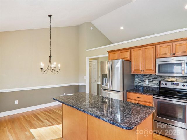 16 Southwood Drive, Weaverville, NC 28787