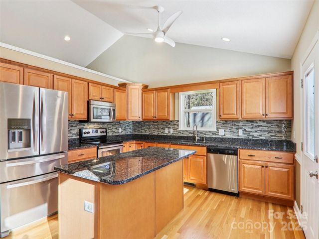 16 Southwood Drive, Weaverville, NC 28787
