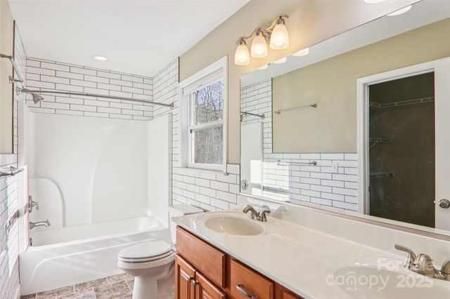 16 Southwood Drive, Weaverville, NC 28787