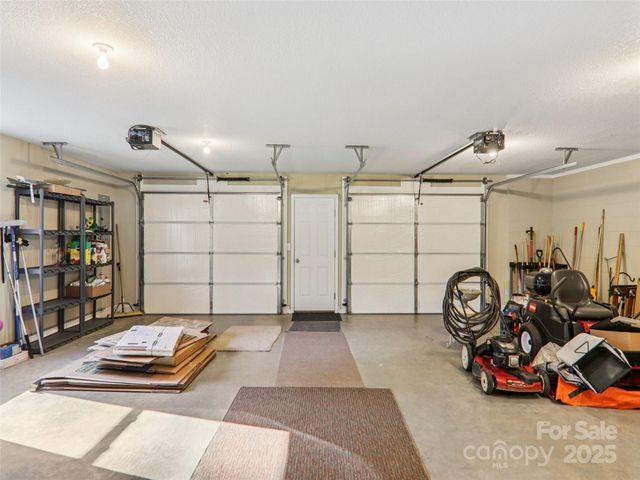 16 Southwood Drive, Weaverville, NC 28787