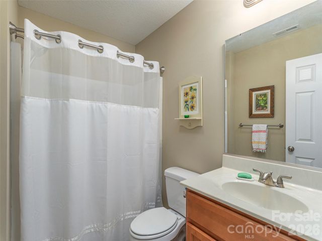 16 Southwood Drive, Weaverville, NC 28787