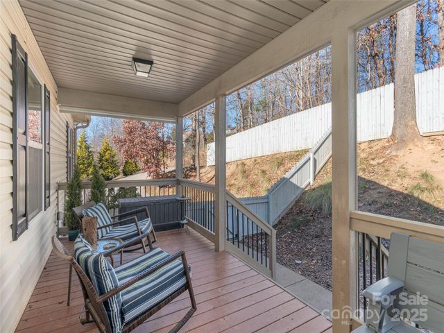 16 Southwood Drive, Weaverville, NC 28787