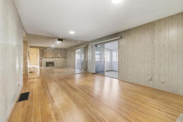 5831 Verde Cruz Way, Sacramento, CA 95841