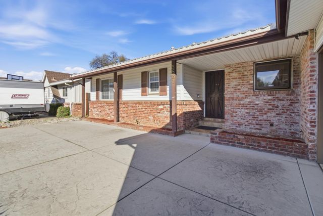 5831 Verde Cruz Way, Sacramento, CA 95841