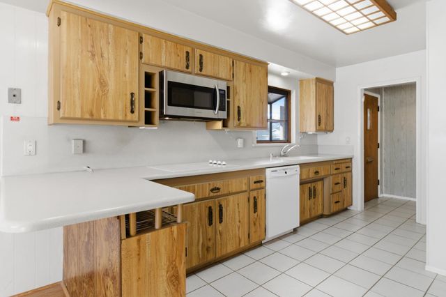 5831 Verde Cruz Way, Sacramento, CA 95841