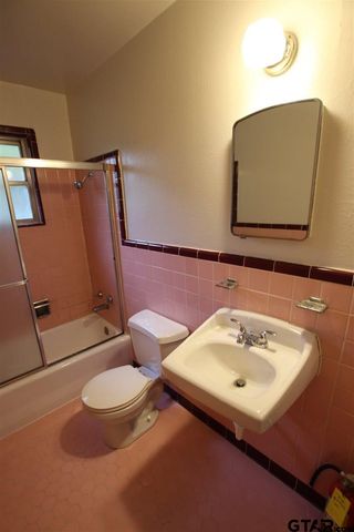 420 ½ Hudson Ave, Tyler, TX 75701