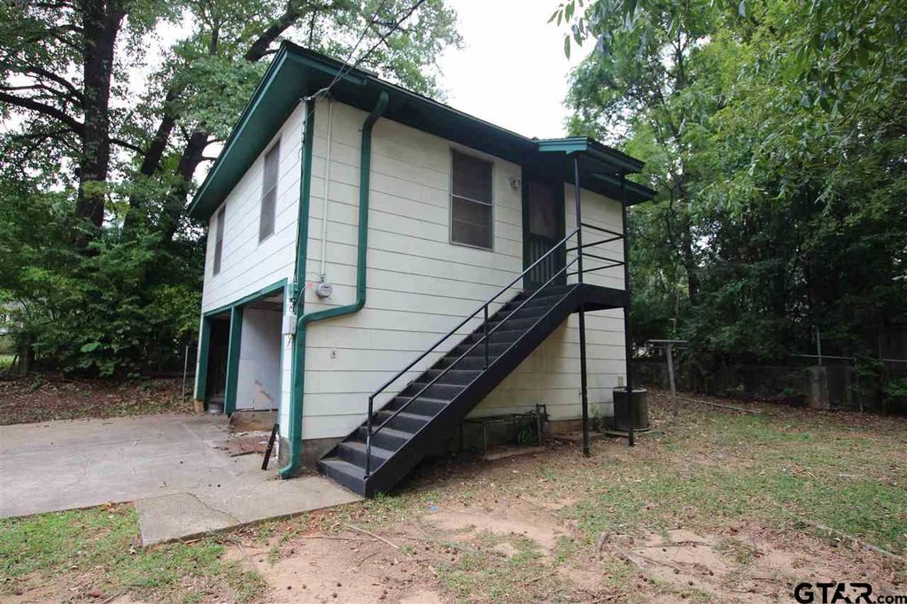 420 ½ Hudson Ave, Tyler, TX 75701