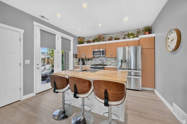 5051 W DIGORY DR, South Jordan, UT 84009