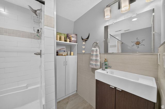 5051 W DIGORY DR, South Jordan, UT 84009