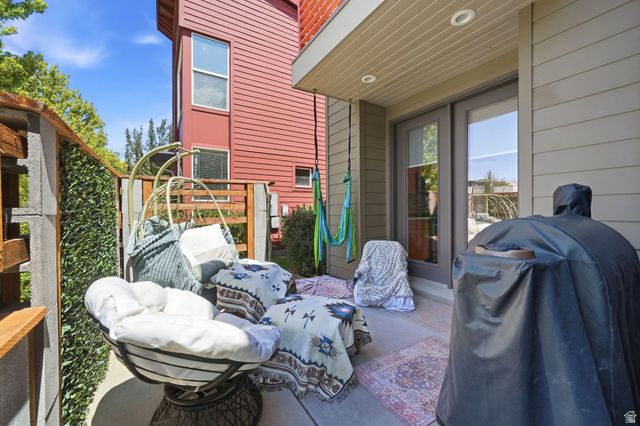 5051 W DIGORY DR, South Jordan, UT 84009